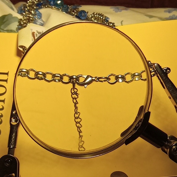 Necklace Blue beads on silver chain โ๏ธ starfish seashells - Picture 6 of 9